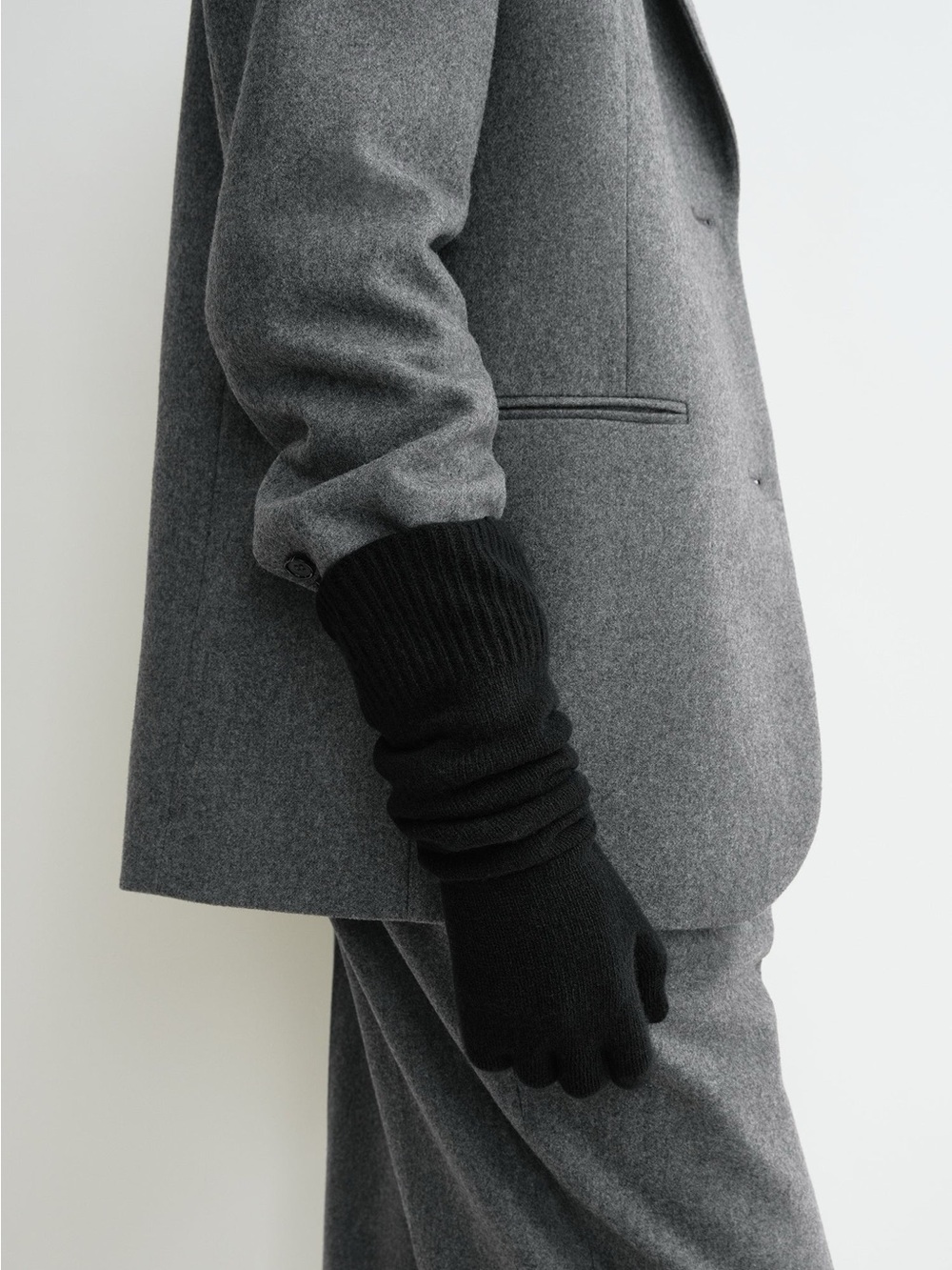 Toteme Long Knit Gloves